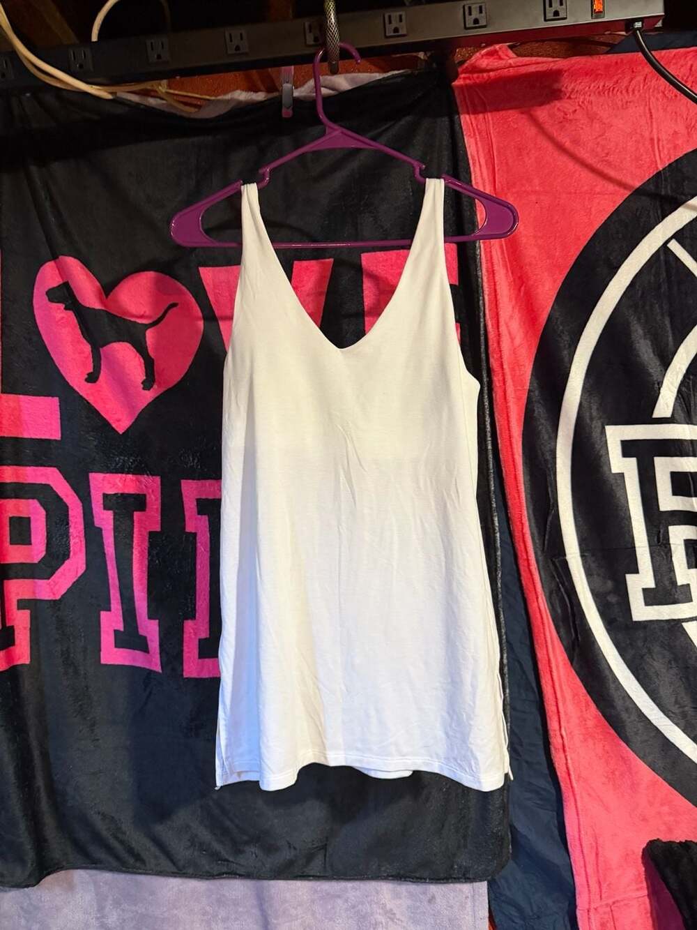 Athleta White V-Neck Sleeveless Tank Dress